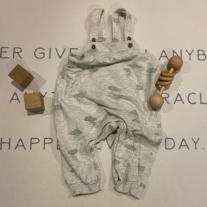 H&M cloud overalls size 6-9M